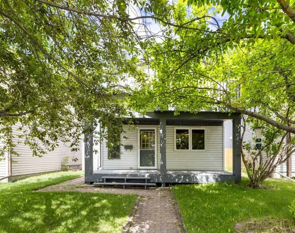 84 Abingdon CRES NE, Calgary, AB T2A 6S3