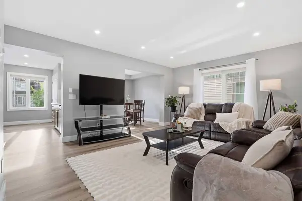 52 Windstone GN SW, Airdrie, AB T4B 0N5