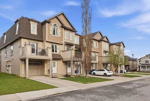 52 Windstone GN SW, Airdrie, AB T4B 0N5
