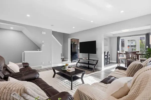 52 Windstone GN SW, Airdrie, AB T4B 0N5