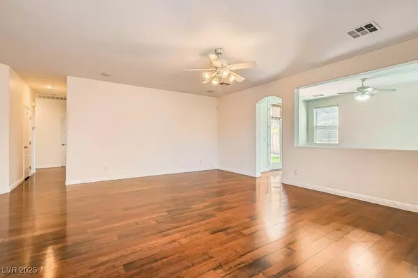 193 Lynbrook ST, Henderson, NV 89012