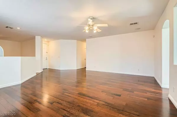 193 Lynbrook ST, Henderson, NV 89012