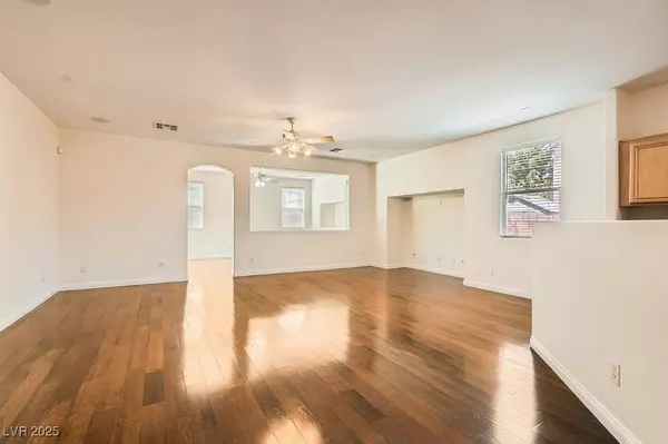 193 Lynbrook ST, Henderson, NV 89012