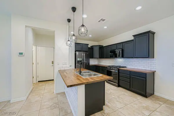 1787 Solvang Mill DR, Las Vegas, NV 89135