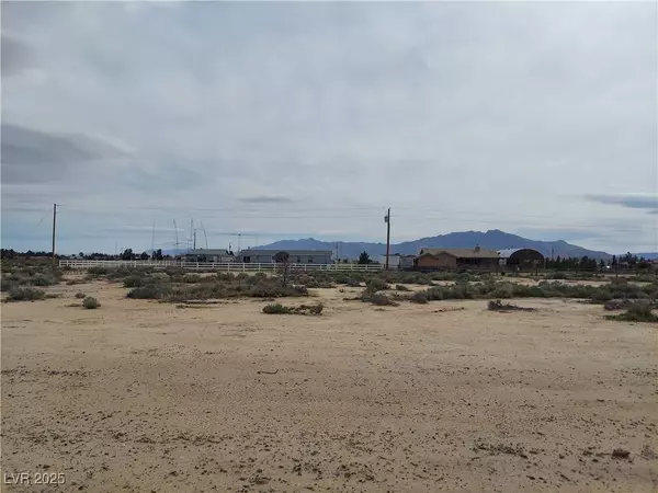 4311 W Grubstake LN, Pahrump, NV 89060