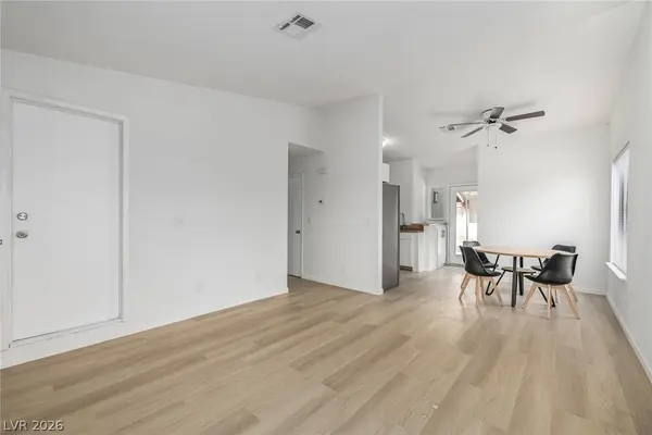 7308 Saybrook Point DR, Las Vegas, NV 89128