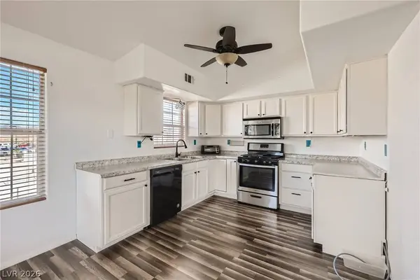 520 Arrowhead TRL #1424, Henderson, NV 89015