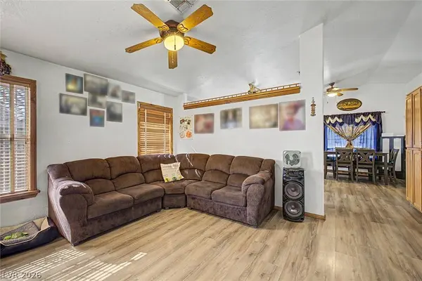 6352 Gold Canyon DR, Las Vegas, NV 89156