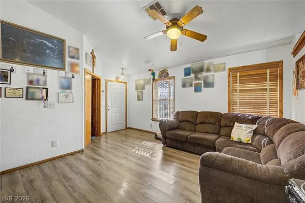 6352 Gold Canyon DR, Las Vegas, NV 89156