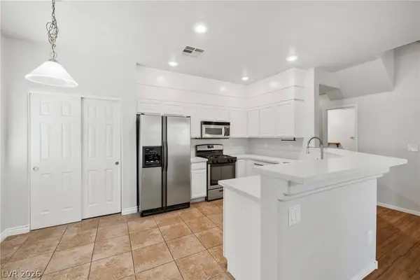 1596 Rusty Ridge LN, Henderson, NV 89002