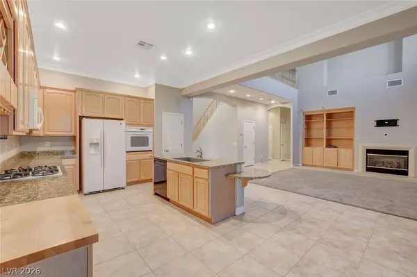 10616 Eagle Nest ST, Las Vegas, NV 89141
