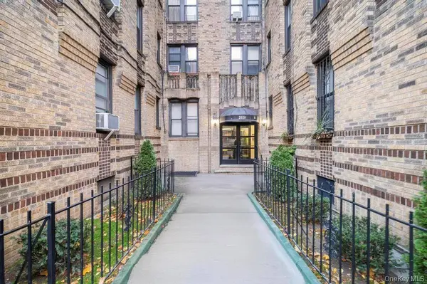 2020 E 41st ST #2B, Brooklyn, NY 11234