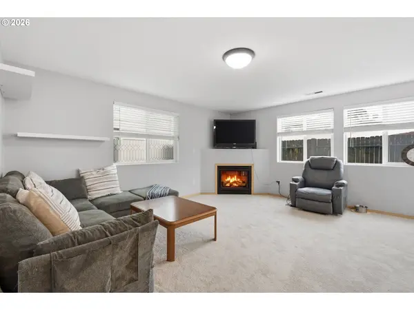 8412 NE 37TH CIR, Vancouver, WA 98662