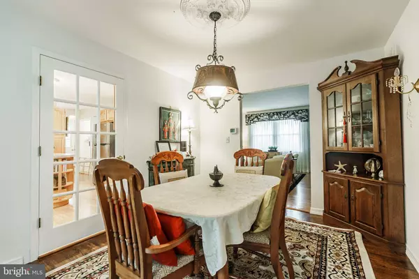 338 BROWN ST, Burlington, NJ 08016