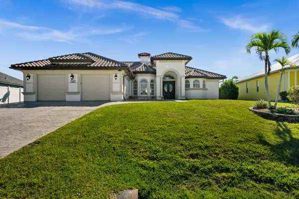 3041 SW 11th Pl, Cape Coral, FL 33914-4227