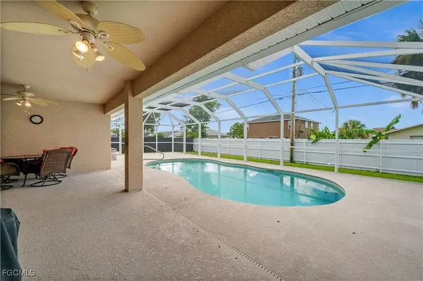 1516 SW 29th ST, Cape Coral, FL 33914