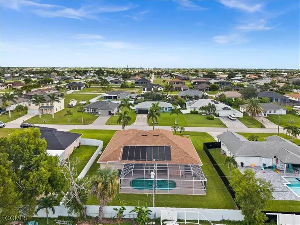 1516 SW 29th ST, Cape Coral, FL 33914