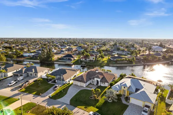 3041 SW 11th Pl, Cape Coral, FL 33914-4227