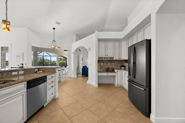 3041 SW 11th Pl, Cape Coral, FL 33914-4227