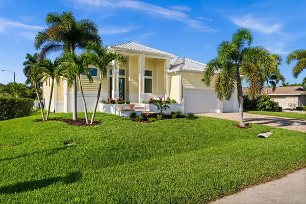 1460 Venetian Ct, Cape Coral, FL 33904-9721
