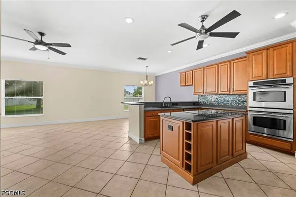 2017 Cape Heather CIR, Cape Coral, FL 33991