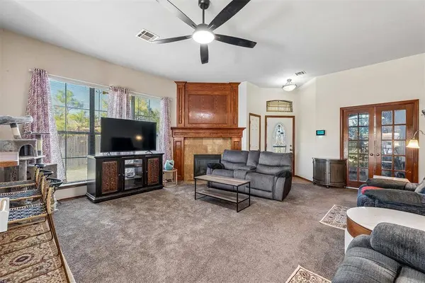 4712 Elk Creek DR, Yukon, OK 73099