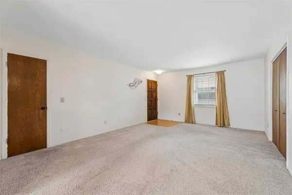 11419 N May AVE #B, Oklahoma City, OK 73120