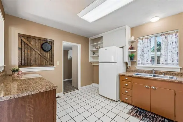 417 S Grand ST, Crescent, OK 73028