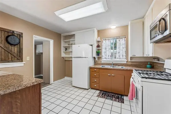 417 S Grand ST, Crescent, OK 73028