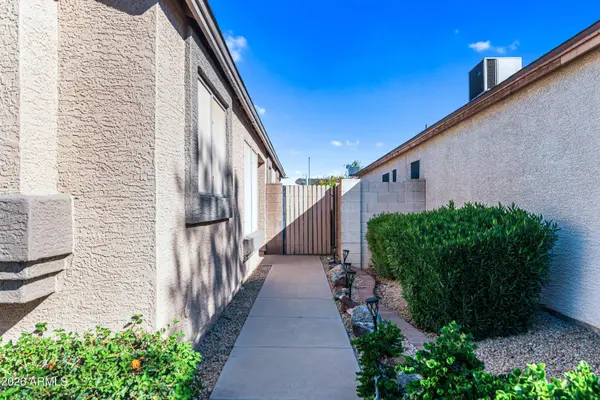4014 W Fallen Leaf Lane, Glendale, AZ 85310