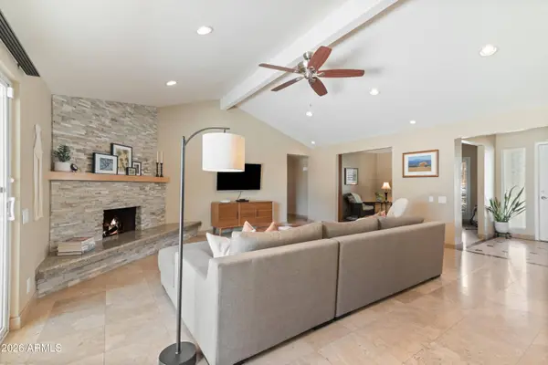 5601 E CHARTER OAK Road, Scottsdale, AZ 85254