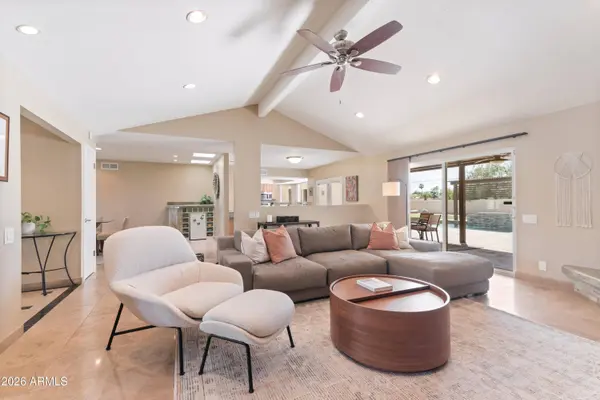 5601 E CHARTER OAK Road, Scottsdale, AZ 85254