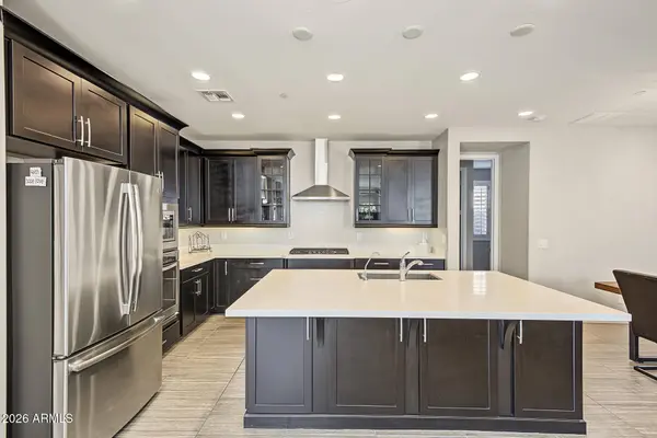 13742 W CHUCKS Avenue, Peoria, AZ 85383