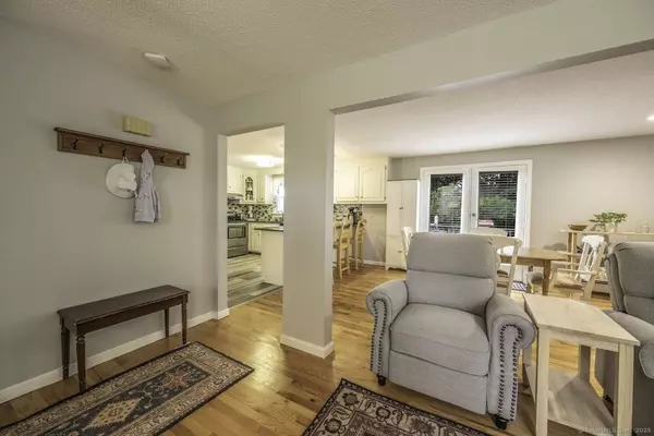 1018 Long Hill Road, Middletown, CT 06457