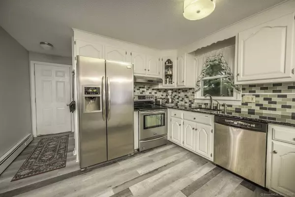 1018 Long Hill Road, Middletown, CT 06457