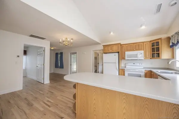 38 Hamlet Mnr Lane #38, Durham, CT 06422