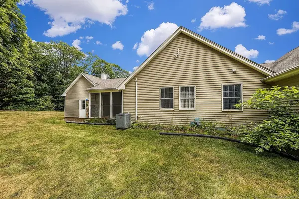 38 Hamlet Mnr Lane #38, Durham, CT 06422