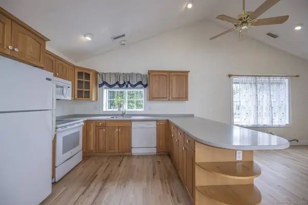 38 Hamlet Mnr Lane #38, Durham, CT 06422