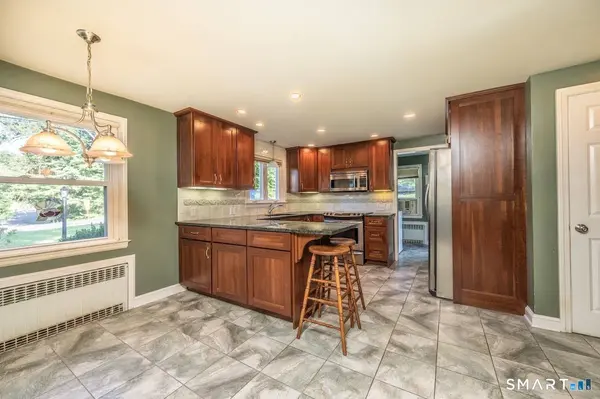 88 Peters Lane, Middlefield, CT 06481