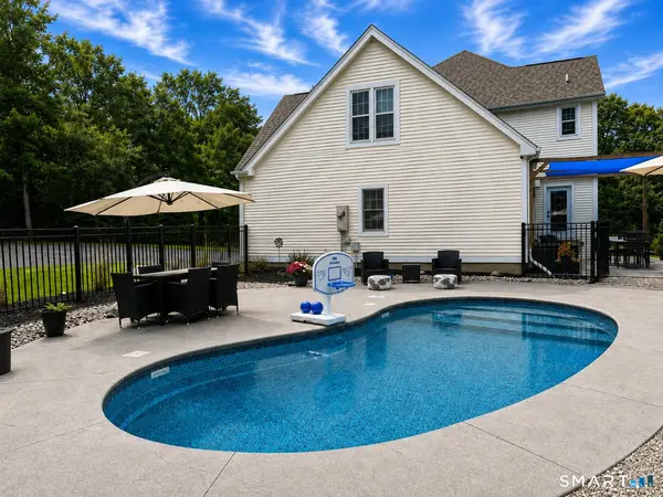 76-R Ivy Way, Durham, CT 06422