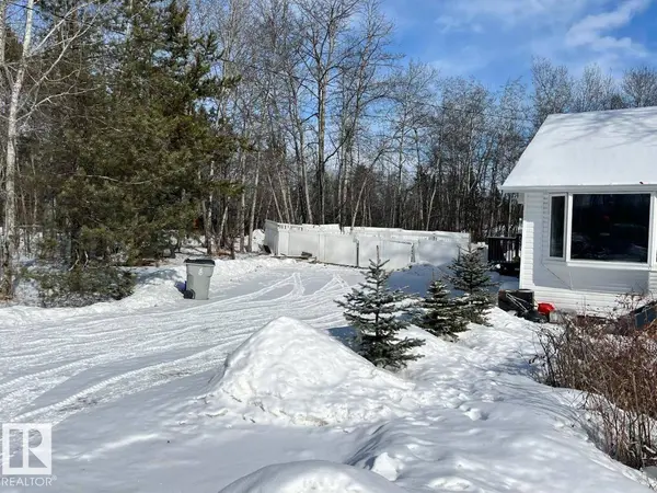 801 HERMITAGE WY, Rural Parkland County, AB T7Z 1T7