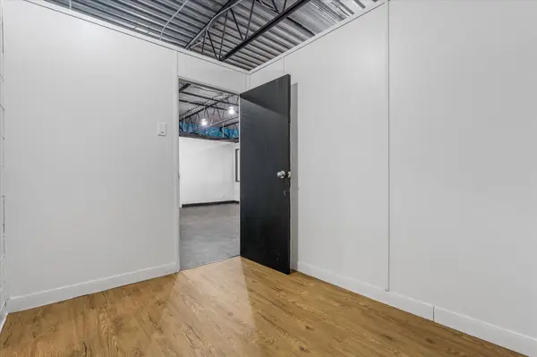 200, 10041 81 Ave NW, Edmonton, AB T6E 1W7
