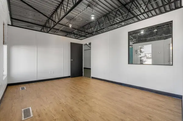 200, 10041 81 Ave NW, Edmonton, AB T6E 1W7