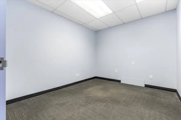 back office, 10047 81 Ave NW, Edmonton, AB T6E 1W7