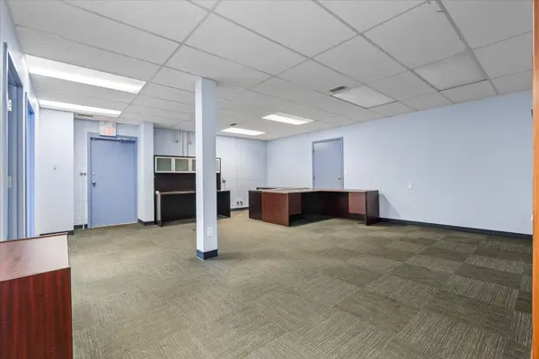 back office, 10047 81 Ave NW, Edmonton, AB T6E 1W7