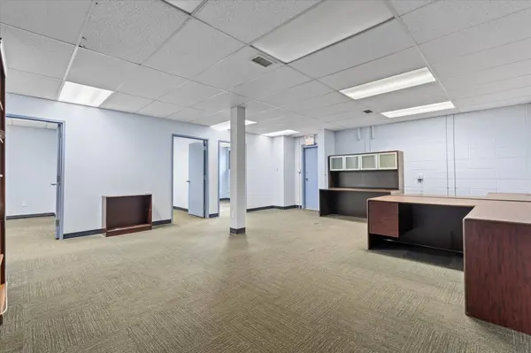 back office, 10047 81 Ave NW, Edmonton, AB T6E 1W7