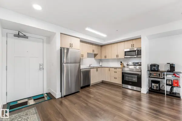 #302 9504 182 ST NW, Edmonton, AB T5T 3A7
