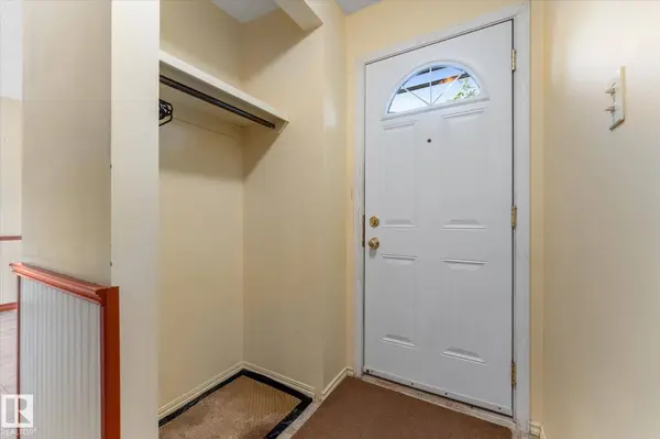 210 ROSELAND VG NW, Edmonton, AB T5E 5R6