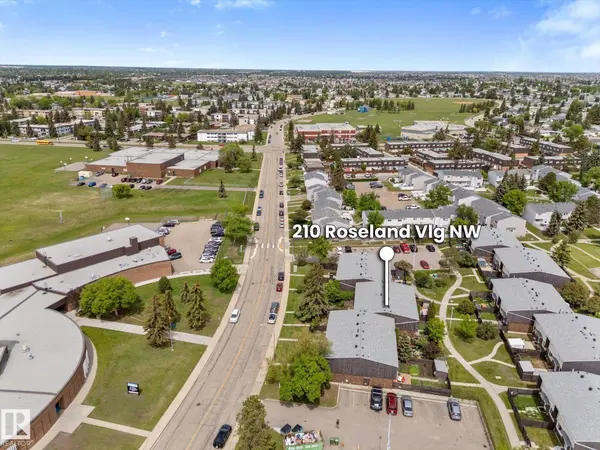 210 ROSELAND VG NW, Edmonton, AB T5E 5R6