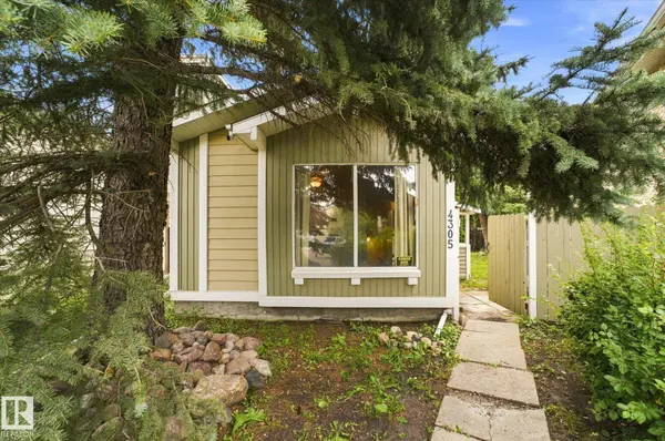 4305 35 ST NW, Edmonton, AB T6L 5J6